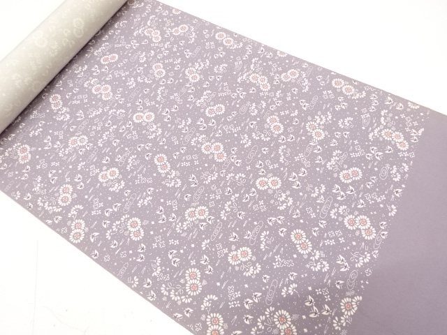 アンティーク　観世水に蝶・草花模様　はぎれ反物